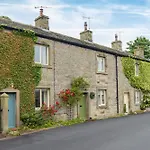 Malham By Birch * Broughton (North Yorkshire)