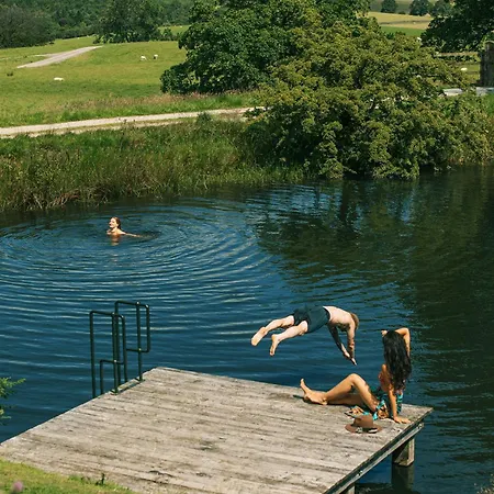 Malham By Birch * Broughton (North Yorkshire)